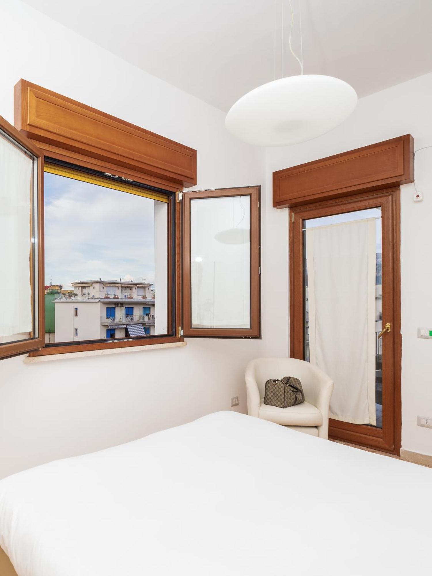 Rossella Holiday Home Sorrento Ngoại thất bức ảnh